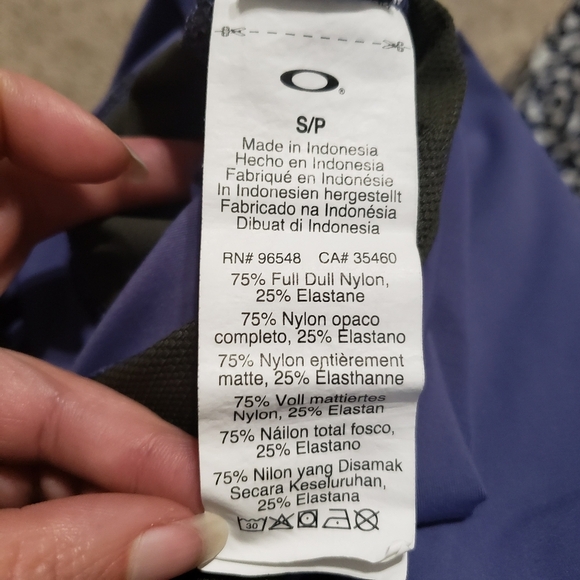 Oakley size Small - Picture 11 of 12